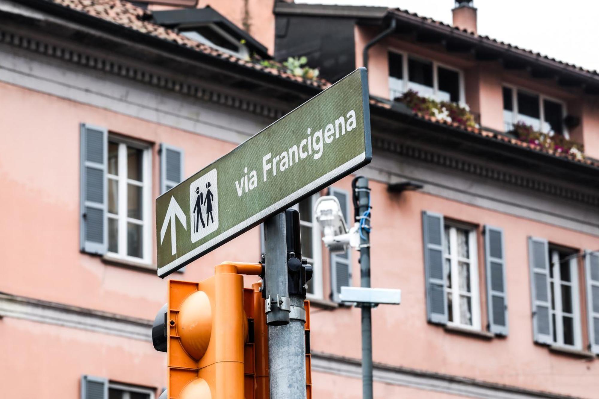 Angolo Al Ponte Micro Appartamento In Pieno Centro Pavia Eksteriør bilde